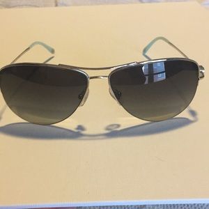 Aviator Style Sunglasses
